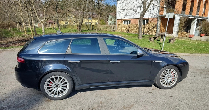 Alfa Romeo 159 cena 27000 przebieg: 220000, rok produkcji 2011 z Łęknica małe 46